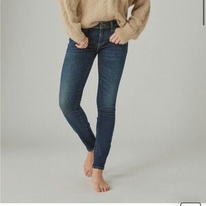NWT Lucky Brand Lizzie Jeans